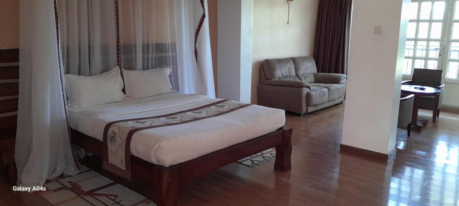 Esikar Gardens Hotel Narok Dış mekan fotoğraf